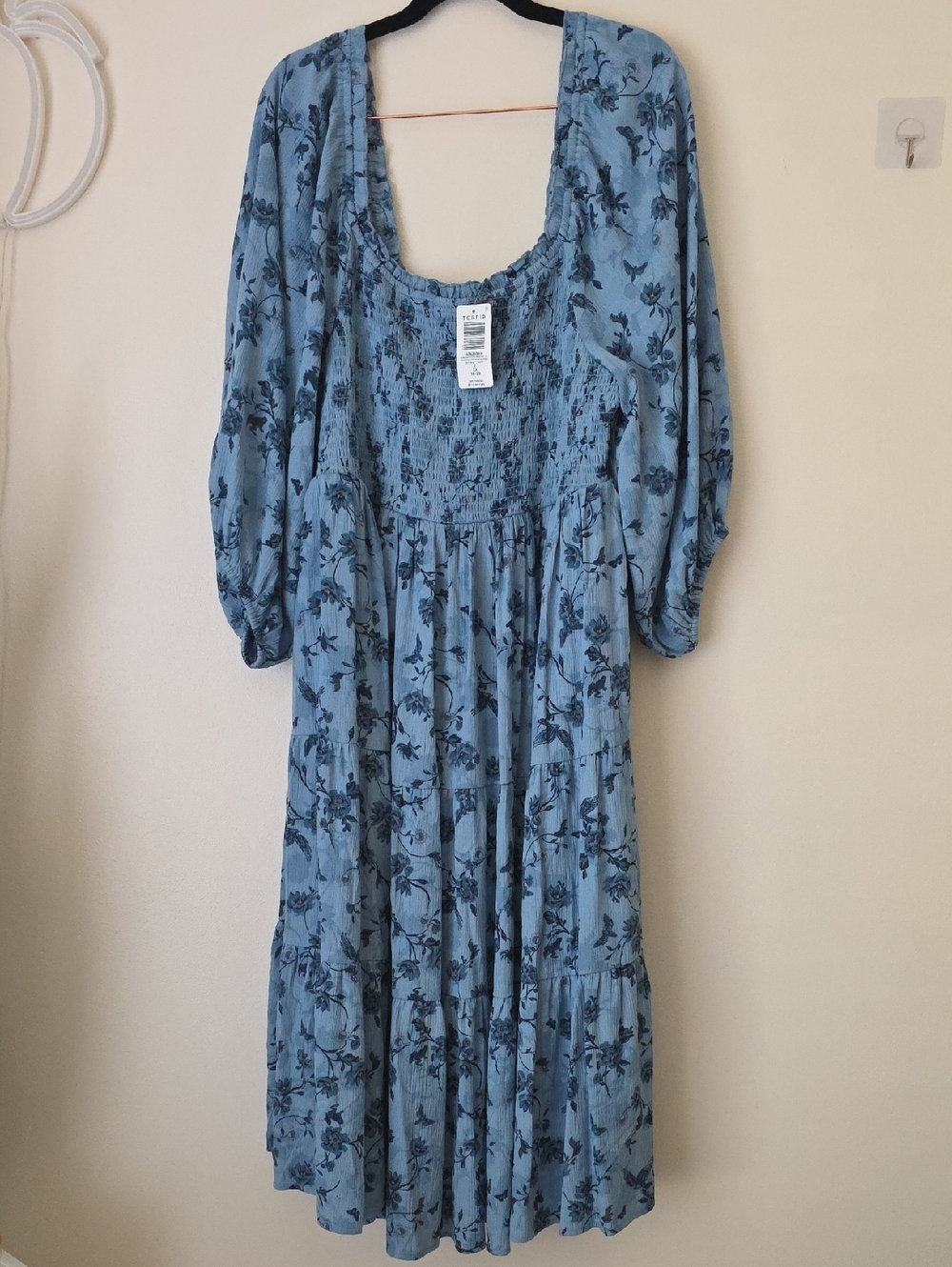 Torrid Blue Floral Smocked Midi Dress - Picture 4 of 9